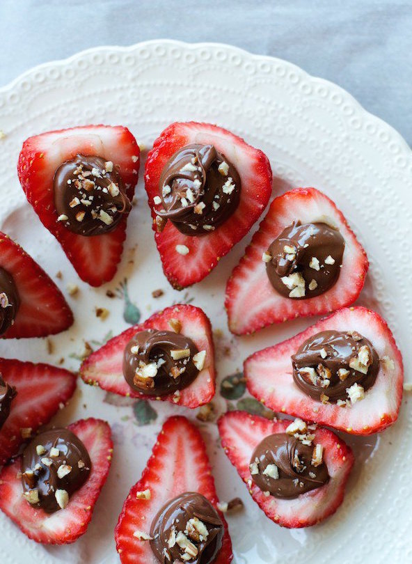 chocolate covered strawberry slices
