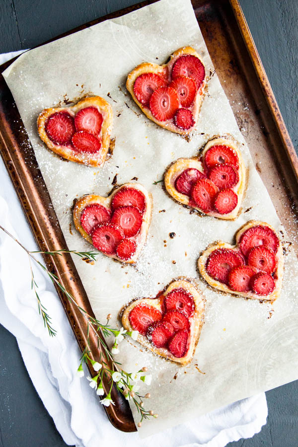 strawberry breakfast pastries